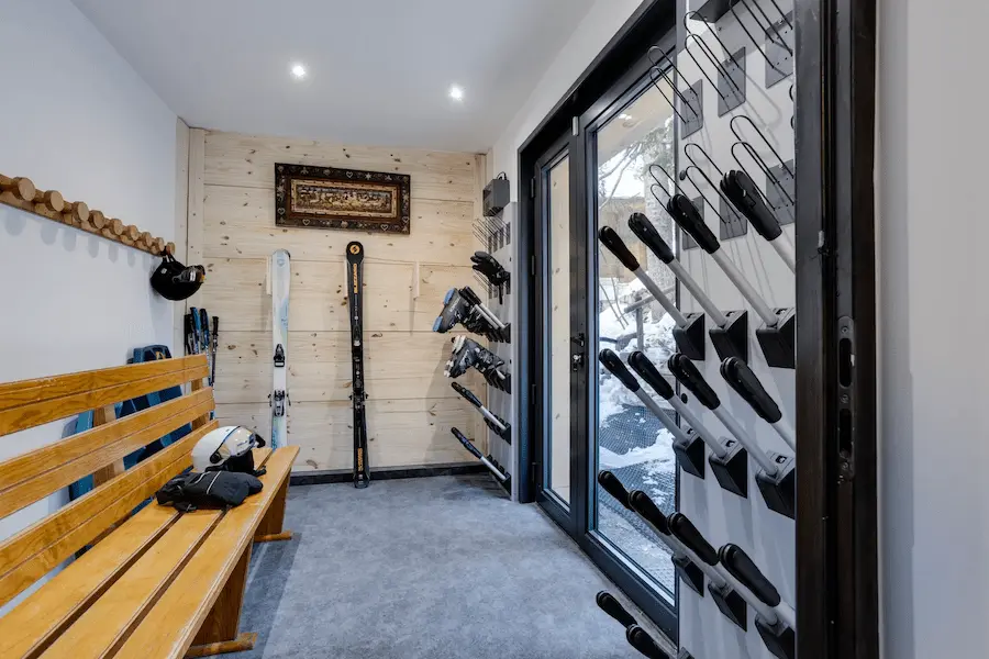 ski room