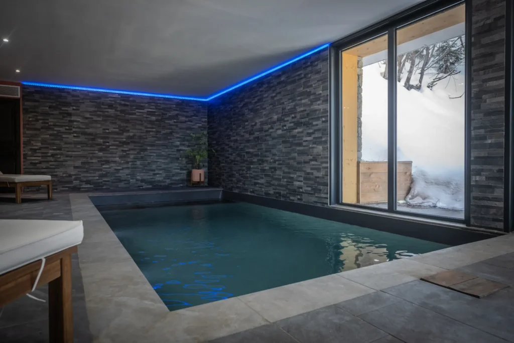 pool chalet
