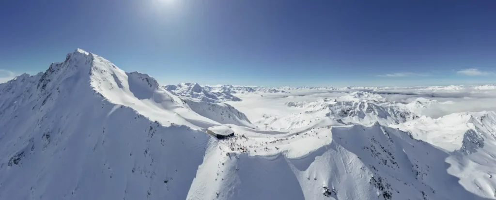 Vue aérienne La Plagne Live 3000 Paradiski Savoie Alpes