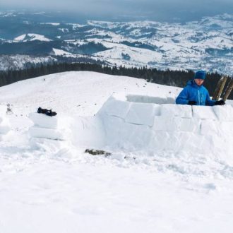 la-plagne-igloo-construction-enfants